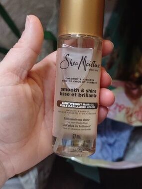 Shea moisture hair oil